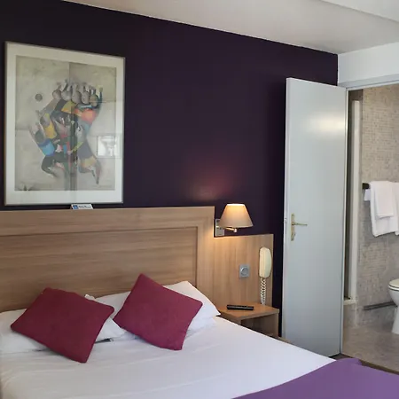 Alane Hotel